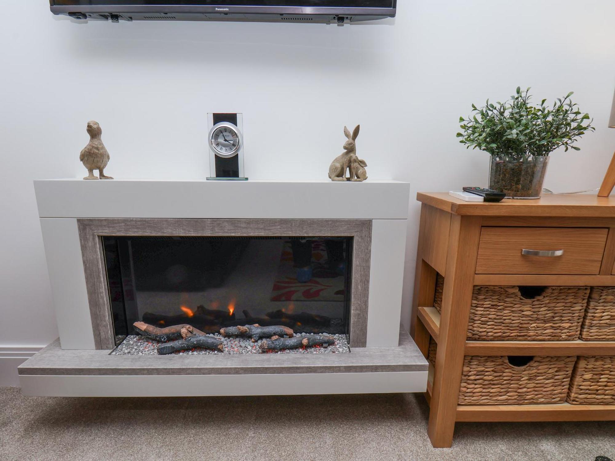 Above & Beyond Apartment Whitby Ngoại thất bức ảnh